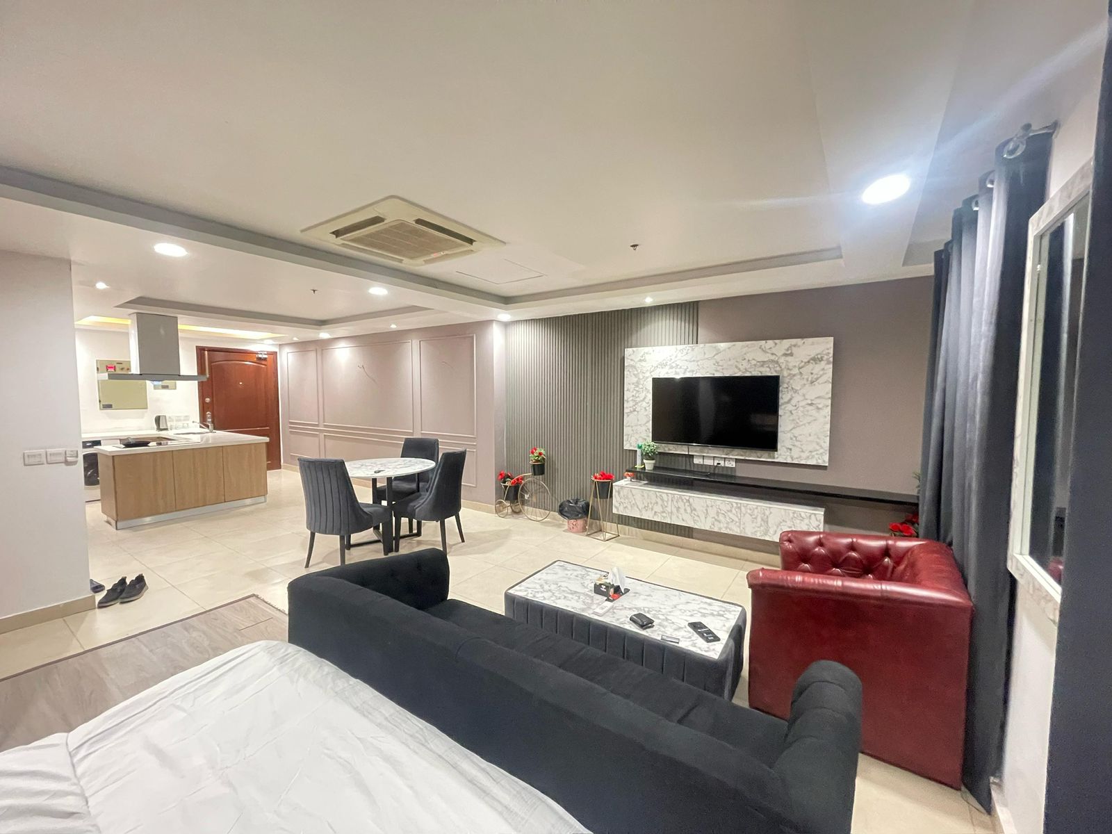 WhatsApp Image 2025-11-07 at 12.07.23 AM Rent Rover Lahore | Luxury Short-Term Rentals in Lahore | Dha phase 4 Gold crest mall