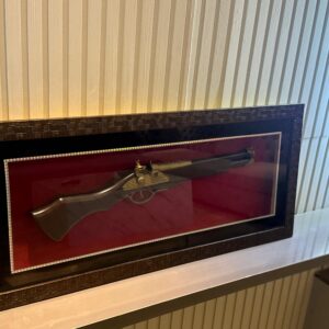 Rent Rover Lahore | Luxury Short-Term Rentals in Lahore | Dha phase 4 Gold crest mall