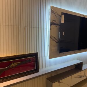 Rent Rover Lahore | Luxury Short-Term Rentals in Lahore | Dha phase 4 Gold crest mall