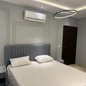 Rent Rover Lahore | Luxury Short-Term Rentals in Lahore | Dha phase 4 Gold crest mall