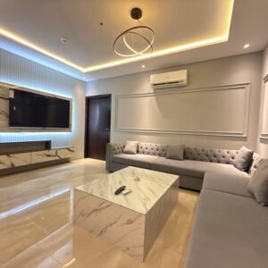 Rent Rover Lahore | Luxury Short-Term Rentals in Lahore | Dha phase 4 Gold crest mall