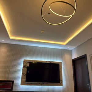 Rent Rover Lahore | Luxury Short-Term Rentals in Lahore | Dha phase 4 Gold crest mall