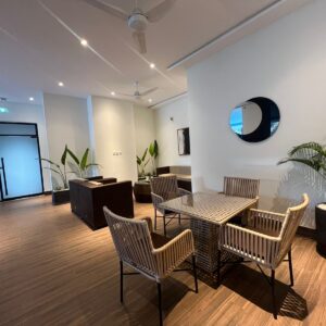 Rent Rover Lahore | Luxury Short-Term Rentals in Lahore | Dha phase 4 Gold crest mall