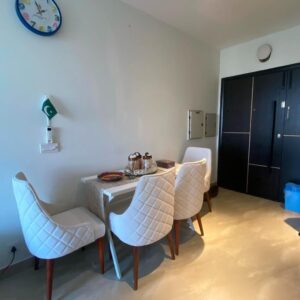 Rent Rover Lahore | Luxury Short-Term Rentals in Lahore | Dha phase 4 Gold crest mall