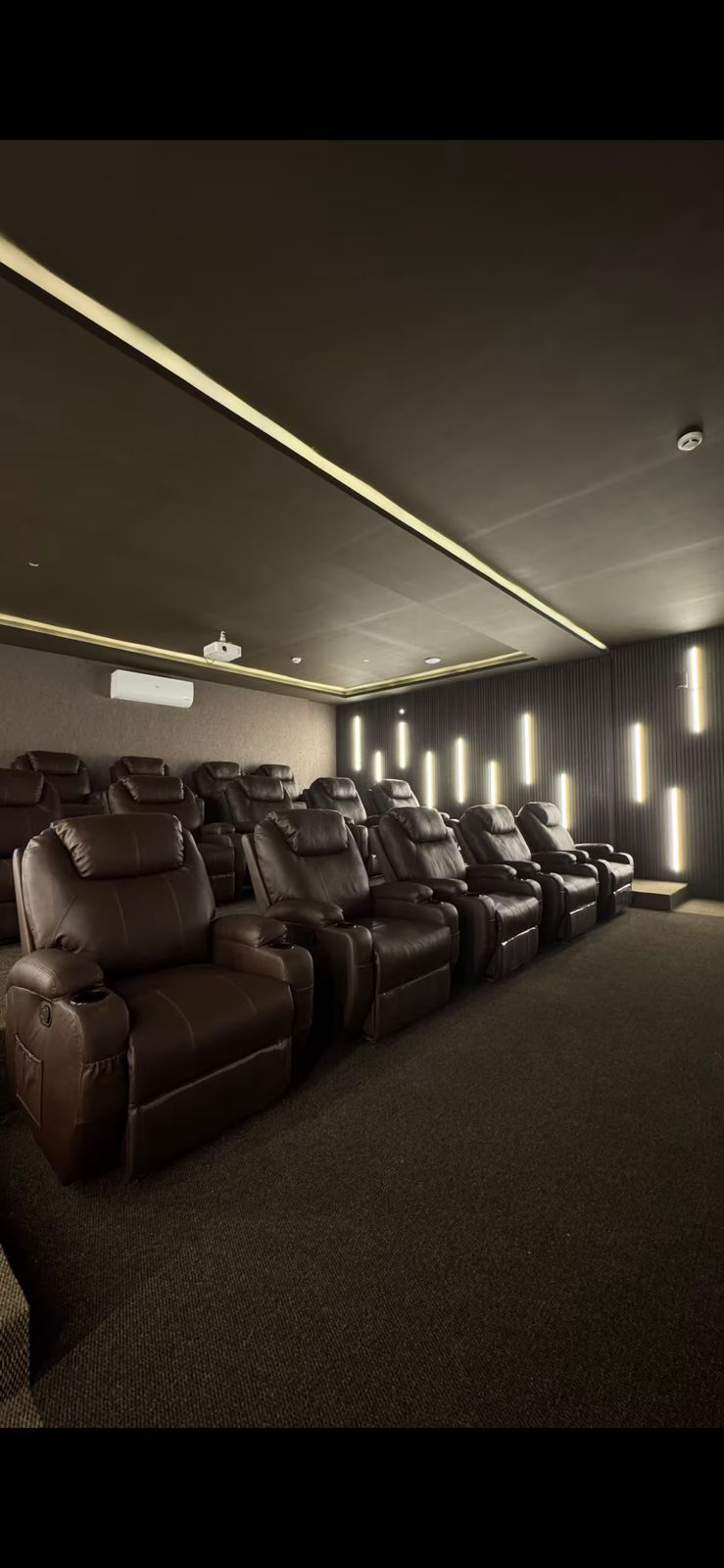 WhatsApp Image 2025-11-14 at 10.42.54 AM (1) Rent Rover Lahore | Luxury Short-Term Rentals in Lahore | Dha phase 4 Gold crest mall