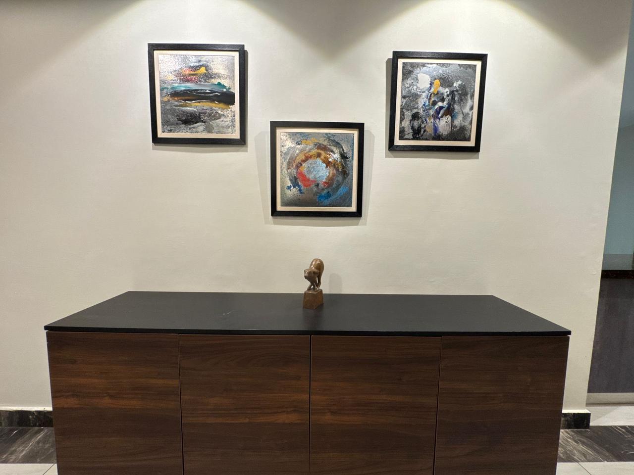 Rent Rover Lahore | Luxury short term Rentals in Lahore | pent-house-vacation-per-day-lahore Rent Rover Lahore | Luxury short term Rentals in Lahore | pent-house-vacation-per-day-lahore | modern wall arts