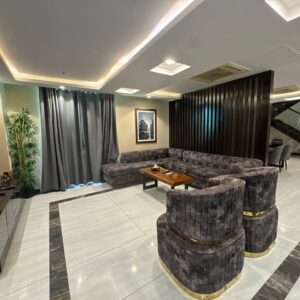 Rent Rover Lahore | Luxury short term Rentals in Lahore | pent-house-vacation-per-day-lahore | modern tv area launch