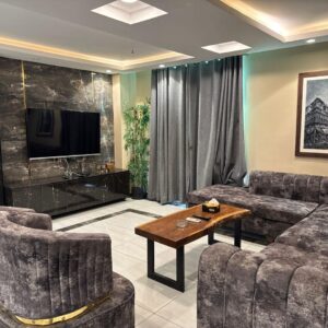 Rent Rover Lahore | Luxury short term Rentals in Lahore | pent-house-vacation-per-day-lahore