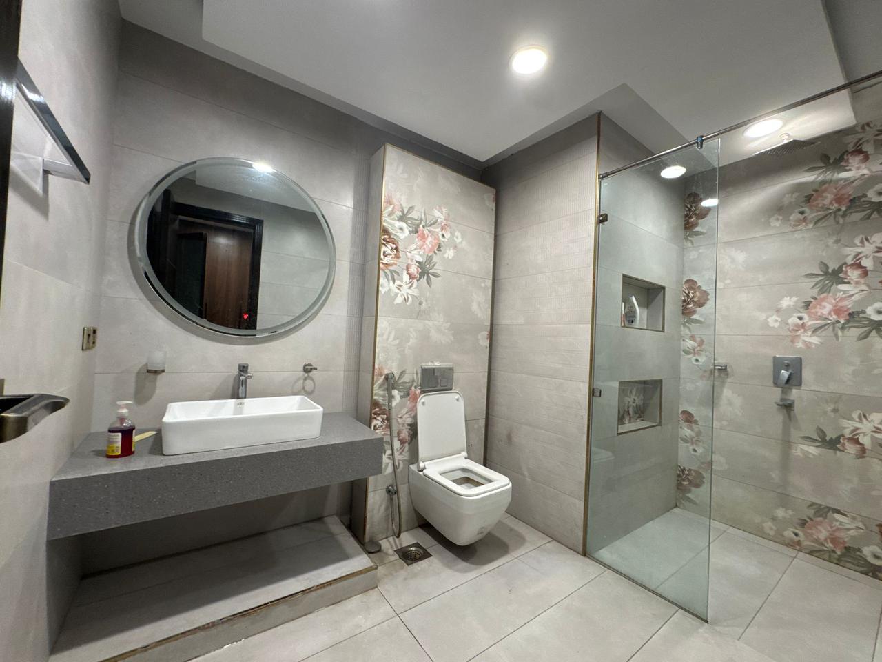 Rent Rover Lahore | Luxury short term Rentals in Lahore | pent-house-vacation-per-day-lahore Rent Rover Lahore | Luxury short term Rentals in Lahore | pent-house-vacation-per-day-lahore | modern attach bath