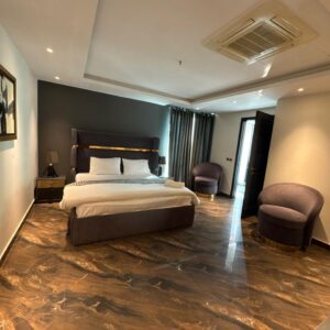 Rent Rover Lahore | Luxury short term Rentals in Lahore | pent-house-vacation-per-day-lahore