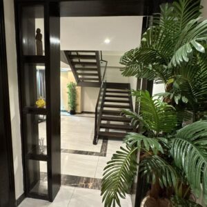 Rent Rover Lahore | Luxury short term Rentals in Lahore | pent-house-vacation-per-day-lahore